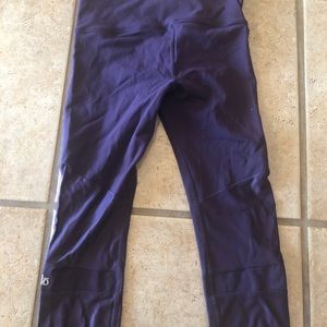 Alo Yoga Capri Yoga Mesh Pants
